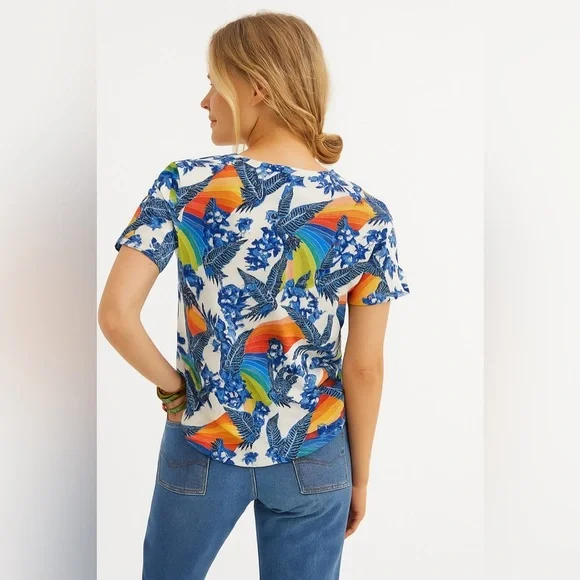 Farm Rio for Anthropologie Aves Graphic Tee Rainbow Bird Floral Top Size L - Picture 2 of 9